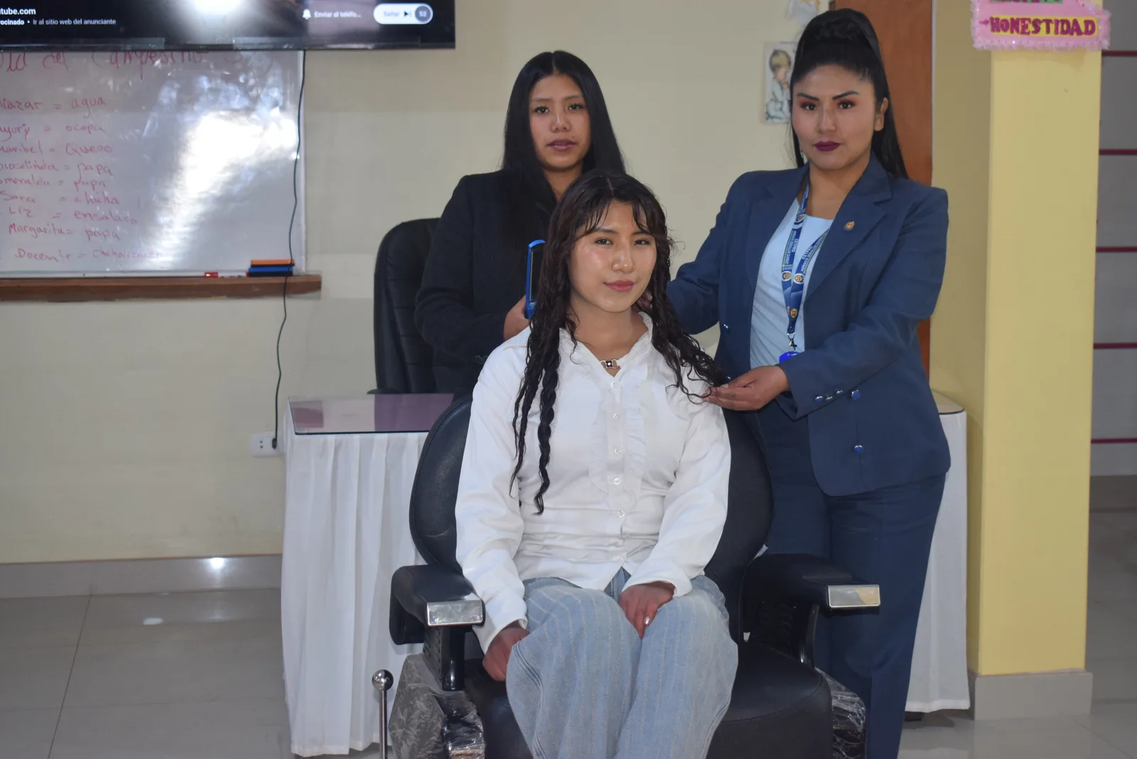 Barbería y Peluquería — Taller foto 1