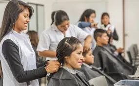Peluquería y Barbería  — Carrera técnica CETPRO HZG Juliaca