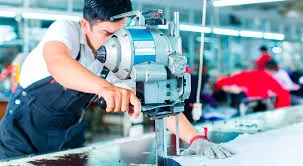 Corte y Ensamblaje — Industria del Vestido — Carrera técnica CETPRO HZG Juliaca