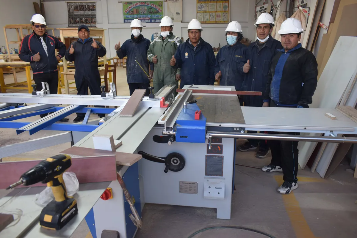 Carpintería y Melamina — Carrera técnica CETPRO HZG Juliaca